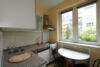 Helle 1,5-Zimmer-Wohnung mit großem Balkon und Grünblick im Zooviertel! - Küche mit Einbauküche