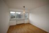 Renovierte 3-Zimmer-Wohnung mit großem Süd-Balkon in begehrter Lage von Düsseldorf-Bilk! - Schlafzimmer 1