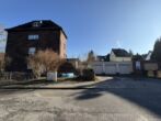 Vollvermietetes Mehrfamilienhaus mit Garagen in Mönchengladbach-Rheydt - Garagenhof