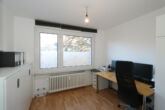 Renovierte 4-Zimmer-Wohnung mit zwei Balkonen in begehrter Lage von Düsseldorf-Niederkassel! - Kinderzimmer