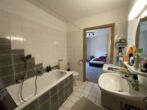Gepflegte 2-Zimmer-Eigentumswohnung als gute Kapitalanlage in gefragter Lage - Badezimmer en suite