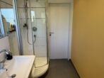Moderne 3-Zimmer-Wohnung mit Einbauküche und Balkon in Süd-Ausrichtung! - Tageslicht-Duschbad weitere Ansicht