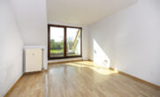 Maisonette-Wohnung mit unverbaubarem Ausblick in bevorzugter Lage von Meerbusch-Büderich - Schlafen mit Zugang zum 2. Balkon