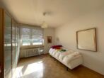 Großzügig geschnittene 2-Zimmer-Wohnung mit zwei Balkonen in Düsseldorf-Niederkassel! - Schlafzimmer
