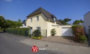 Freistehendes Einfamilienhaus mit Terrasse und beheiztem Wintergarten in beliebter Lage von Meerbusch-Büderich! - Außenansicht