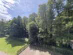 3-Zimmer-Wohnung mit Balkon und viel Potenzial in Unterbach! - Ausblick ins Grüne