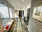 Eine beeindruckende Lage! Immobilien-Ensemble mit unverbaubarem Feldblick gegenüber dem Gut Dyckhof - Diele OG-Whg.