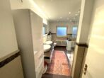 Eine beeindruckende Lage! Immobilien-Ensemble mit unverbaubarem Feldblick gegenüber dem Gut Dyckhof - Badezimmer Ansicht 2 OG-Whg.