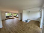 Traumhafte Maisonettewohnung in Grünlage Nähe Dorfstraße - Wohn- und Esszimmer mit offener Küche