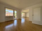 Bezugsfertig! Stilvoll sanierte 2,5-Zimmer-Wohnung mit Balkon in Düsseldorf-Niederkassel - Ess-/Arbeitszimmer
