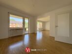 Bezugsfertig! Stilvoll sanierte 2,5-Zimmer-Wohnung mit Balkon in Düsseldorf-Niederkassel - Ess-/Arbeitszimmer