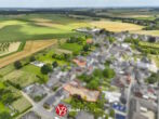 Baugrundstück in malerischer Lage mit optimaler Südausrichtung - Drohnenansicht