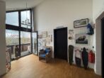 Flexibel aufteilbar - Repräsentatives Bürohaus mit Empore am Kaarster-Kreuz - Dachgeschoss Flur mit Zugang zum Balkon