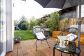 Repräsentative Familienvilla mit Außenpool in begehrter Rheinnähe - Meerbusch-Nierst - Outdoor Loungebereich