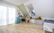 Repräsentative Familienvilla mit Außenpool in begehrter Rheinnähe - Meerbusch-Nierst - Kinderzimmer 2 Dachgeschoss