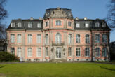 Wohntraum in stilvollem Stadtpalais mit denkmalgeschützter Fassade am Malkastenpark - Schloss Jägerhof
