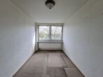 Helle 3-Zimmer-Eigentumswohnung mit Loggia zentral gelegen in Neuss-Erfttal - Büro/ Kinderzimmer
