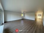 Erstbezug nach Modernisierung! Lichtdurchflutete 2-Zimmer-Wohnung mit 2 Balkonen im Herzen von Büderich - Wohn-/Esszimmer