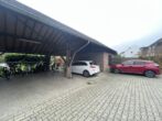 3,5-Zimmer-Wohnung im Hochparterre mit zwei Bädern, eigenem kleinen Gartenanteil und Carport in beliebter Lage von Büderich - Außenstellplatz