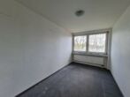 Helle 3-Zimmer-Eigentumswohnung mit Loggia zentral gelegen in Neuss-Erfttal - Büro/ Kinderzimmer